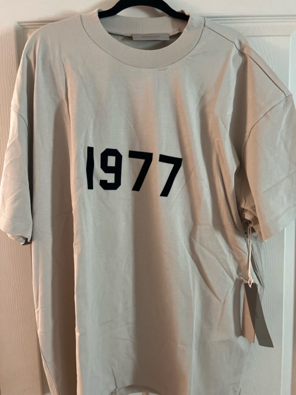 Fear of God Essentials 1977 Tee Wheat Cream XL NWT SSENSE